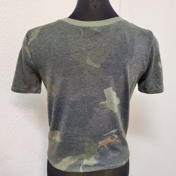 Alternative Short Sleeve V-Neck Front Tie Camo Top Size L - Picture 7 of 7